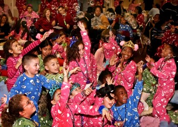 Kids-pajamas-party-LRadjust