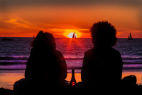Couple wine-sailboat-berm - sunset silhouette venice - _MG_1674