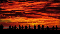 Venice Pier sunset - crowd along railing - Silhouette Spirts - MG_3702