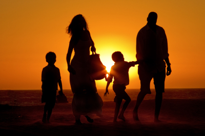 Venice---beach-sunset---family-walking---_MG_1979